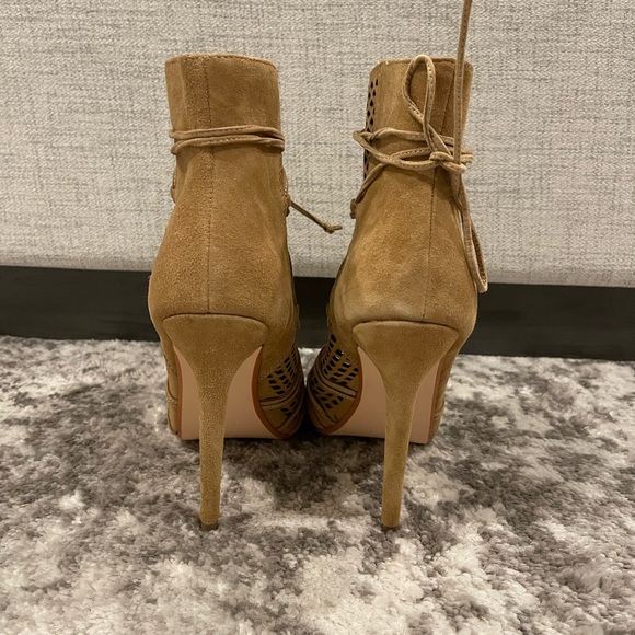 Brand New Steven Madden Booties - Picture 3 of 5